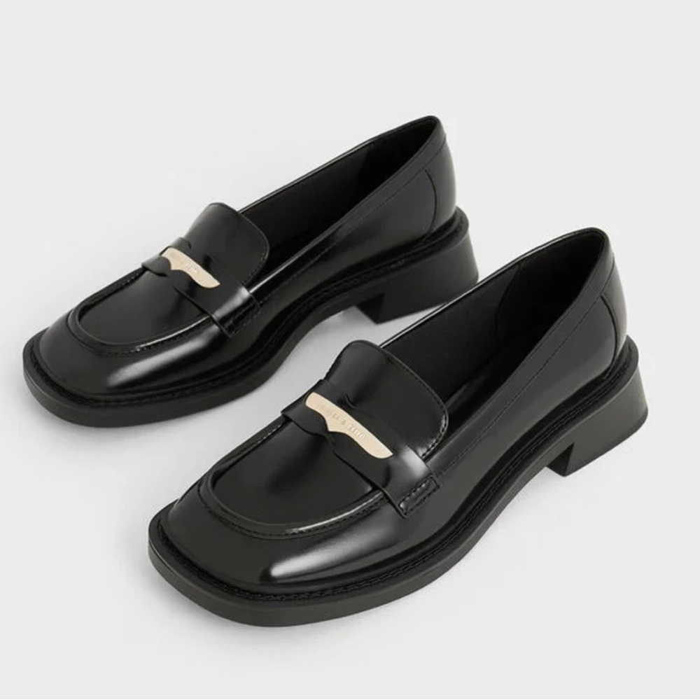 NIB Charles and Keith Woman’s Loafer